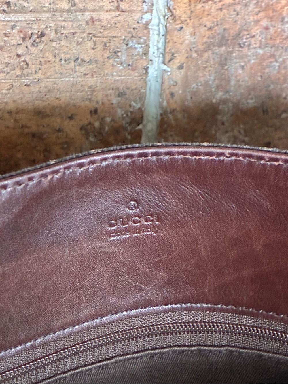 🤎 Gucci vintage classic GG monogram canvas tote leather handles price is firm - Picture 13 of 17